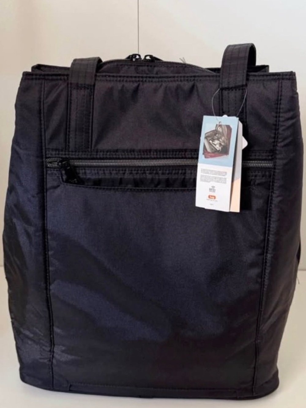 Lug Runner Tote in Shimmer Black - Picture 2 of 5